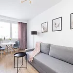 Comfy Studio - 10\' Walk To The See !