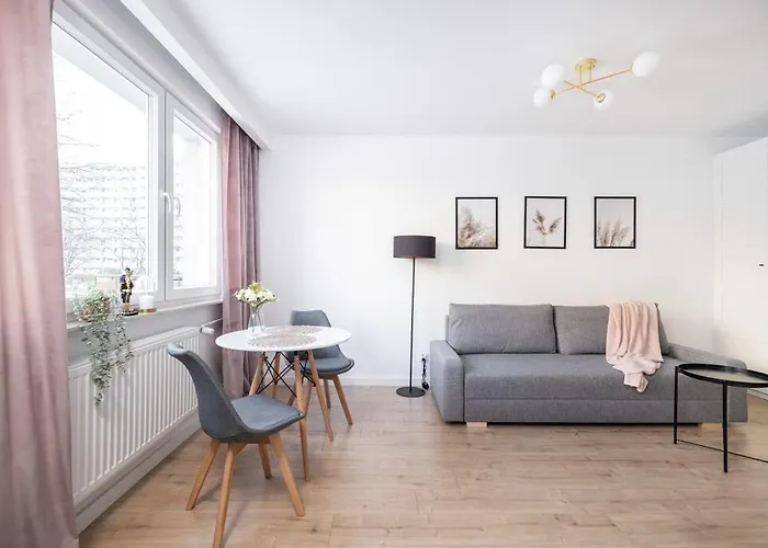 Comfy Studio - 10\' Walk To The See !